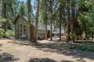 Lazy Bear Lodge Rustic Luxe Villa with spa & gameroom - 1