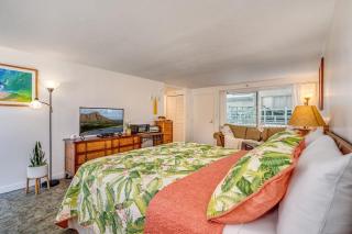 Marbella Lane - Breezy Studio at Diamond Head Beach Hotel - 8