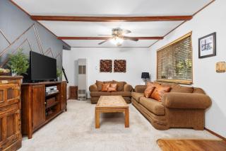 Smoke Tree-Newly Updated Family Retreat - 9