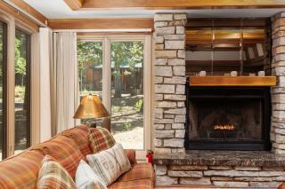 Single level Family cabin-Fenced in yard for pets & kids - 9