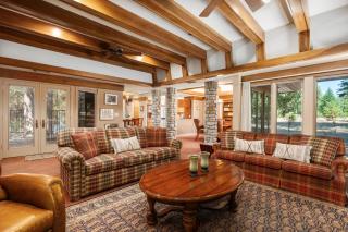 Single level Family cabin-Fenced in yard for pets & kids - 6