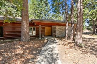 Single level Family cabin-Fenced in yard for pets & kids - 4