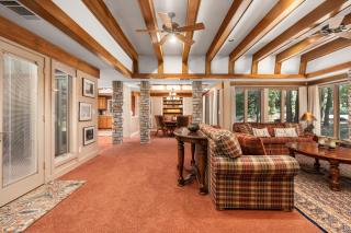 Single level Family cabin-Fenced in yard for pets & kids - 1