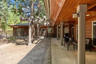 Single level Family cabin-Fenced in yard for pets & kids - 0