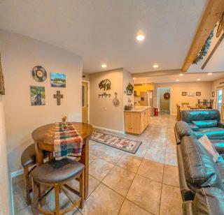 Bear Bottoms Family Cabin-Huge GAME ROOM - 2