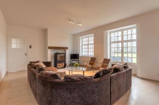 Charming villa in the heart of a historic estate -  - 4