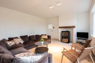 Charming villa in the heart of a historic estate - 2