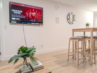 The Sunset Haven- Cozy 2BR Basement Suite near White rock - 4