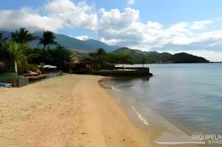 Viver a Ilha – Chalé Equipado Perequê 250m Mar - 5