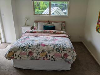 A Holiday Gem in Central Nelson - 2