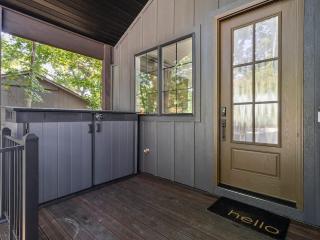 Above The Trees-Hot Tub-On MTB Trail-Unique&Luxury - 2