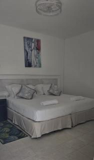 Bonanza Apartments - 1