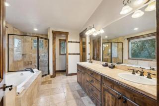 Private Swim Spa 15 Min to 3 Ski Resorts King Beds - 9