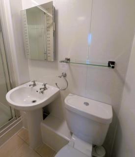 Lakeside Oxford Hotel - 1