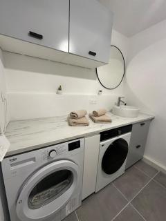 Appartement moderne Terrasse et climatisation - 8