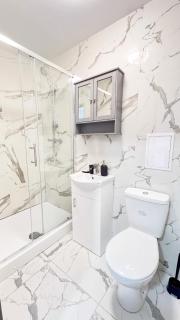 Cosy studio flat in Edgware HA8 - 3