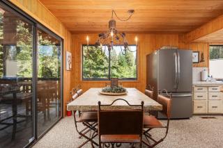 Wyldwood-Family Friendly-LOFT & BAR - 1