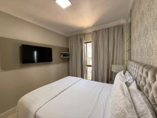 Apto totalmente FRENTE MAR, 4 quartos, alto padrão, Itapema - 1