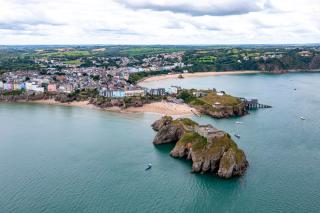 St Marys Seaview - In Town Walls Close to Beach - 5