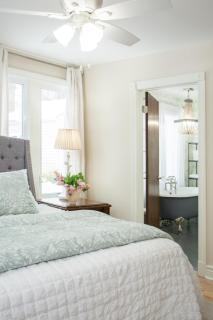 Luxury Lakefront Estate - 9