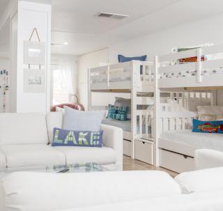 Luxury Lakefront Estate - 2