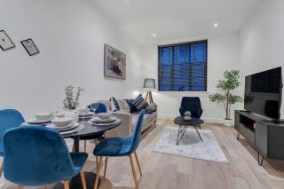 Spacious City Centre 2 Bed Apt Sky,Netflix,Games - Birmingham - 2