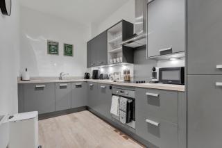 Spacious City Centre 2 Bed Apt Sky,Netflix,Games - Birmingham - 4