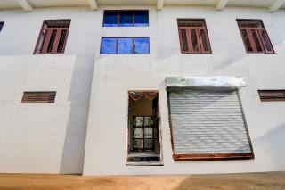 Hotel O by OYO Royal palace FAGI mod bus stand chaksu tonk road -  - 1