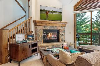 E1 Village Townhouse - Edwards - 7