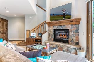 E1 Village Townhouse - Edwards - 6