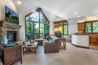 E1 Village Townhouse - Edwards - 5