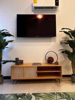 Secure Retreat Near SJO and 27, Ideal for Families - 5