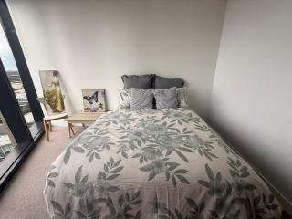 Cozy and Comfortable 2BR Apartment with master Ensuite and bathrooms - 8