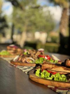 Мотел КОМПЛЕКС GRILL and CHILL - Levunovo - 0