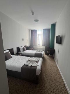 Мотел КОМПЛЕКС GRILL and CHILL - Levunovo - 3