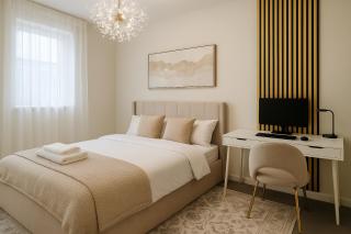 Lux 2-Bed City Apartment with Parking Millennium Square View - 3