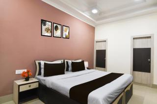 Collection O Kalighat Metro Station Formerly RM Guest Home - 2