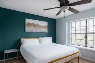 Fenced Yard • Patio & Grill • Pet Friendly - 6