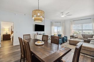 Ocean Park - Cozy 2BR with Pool, Hot Tub, and Beach Access - 2