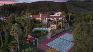 Two Estates w Pools Hot Tubs Game Rooms Valley Views Tennis Court Near Beaches Wineries - 0