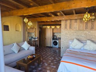 Rooftop studio with ocean view - 3