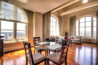 2BR Penthouse • Gym • Secure Parking • Harbor - 8