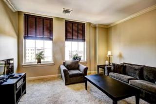 2BR Near Convention Center • Gym • Secure Parking - 5