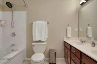 Large Townhouse, Walk to All! King Beds-Highlands - 5