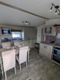 ABI Beaumont Luxury Caravan, Steps from Durdle Door - 2