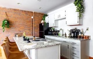 Casa On High by Jungle House Right on High Street Downtown & Short North Near Nationwide Arena OSU & Convention Center Free Parking - 6