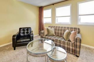 Lux Historic District Townhouse-WalktoAll-Highlands - 9