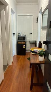 Kiama -Bed, Bathroom & Entrance - 3