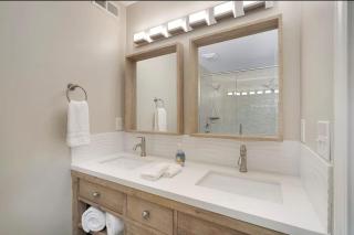 Walk to All-2King Beds-3BA-Washer-Dryer-Highlands - 6