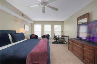 Walk to All-2King Beds-3BA-Washer-Dryer-Highlands - 1